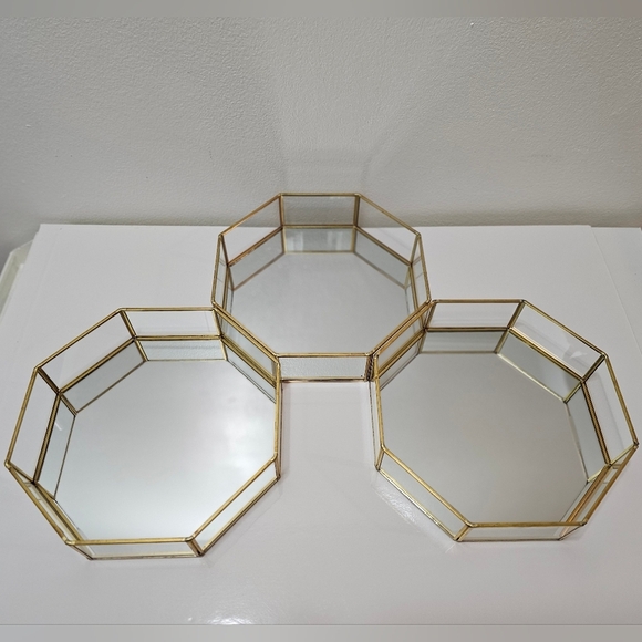 Mirrored Tray - Set of 3 - Picture 7 of 12